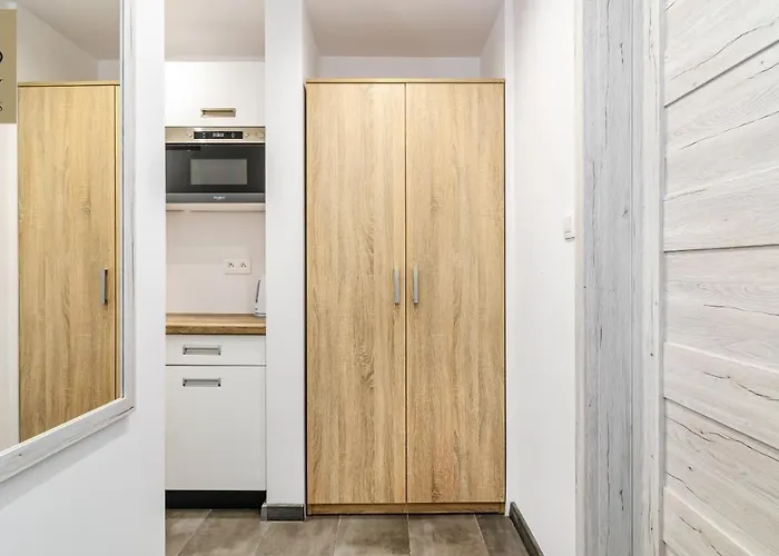 Apartment Stare - Marina